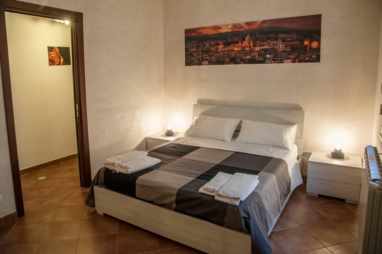 La Lanterna Casa Vacanze Apartment Noto Luaran gambar